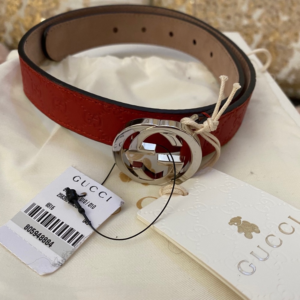 Boys red Gucci belt